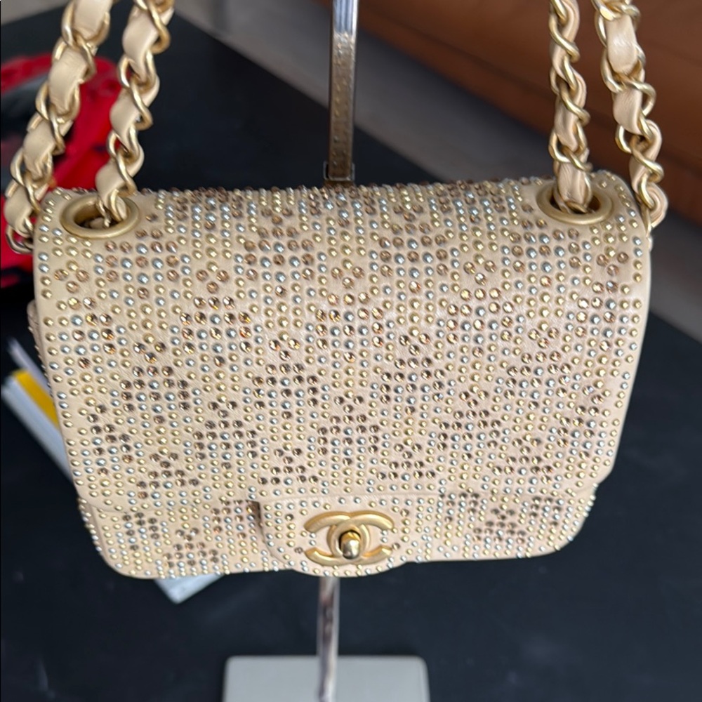 *RARE* 2025 Chanel Gold Mini Flap Bag - Gold Sparkle - Picture 4 of 16